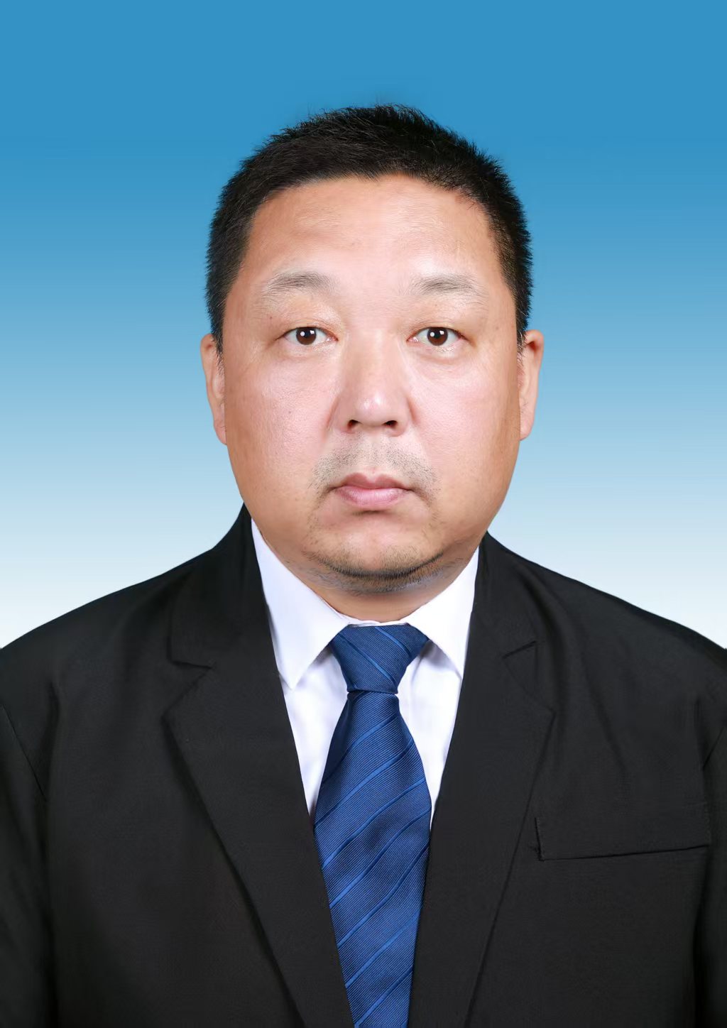 王斌